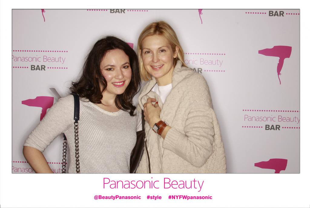 Kelly Rutherford of Gossip girl at the Panasonic beauty lounge 2014 